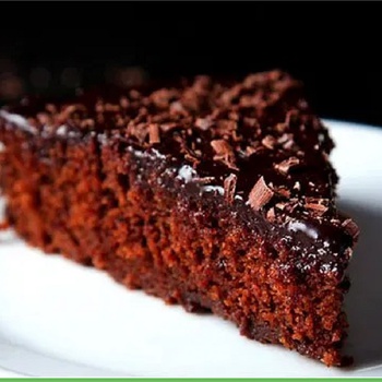 Mouth-Watering eggless cake recipe for New Year