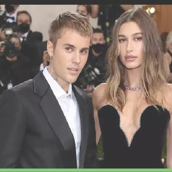 Justin Bieber, Hailey Bieber - Ramsay Hunt syndrome type 2