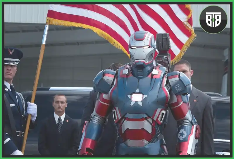 Iron man is fighting with a villian in Iron Man 3, 2013, marvel zombies