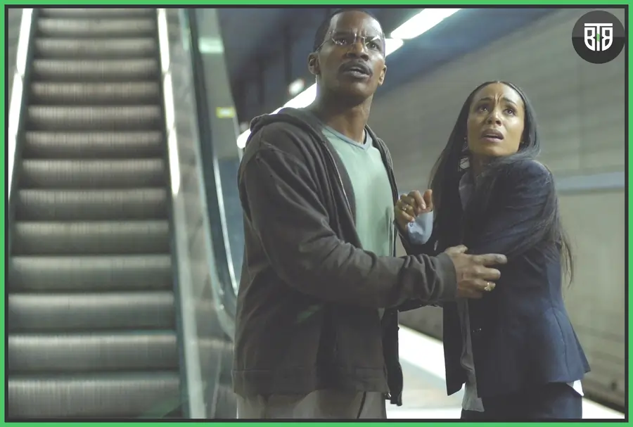 a man is trying to help a lady in Collateral - A 2004 Thriller/Action Movie, christmas chronicles
