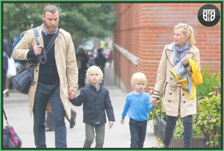 Naomi Watts family pics with his husband and their kids